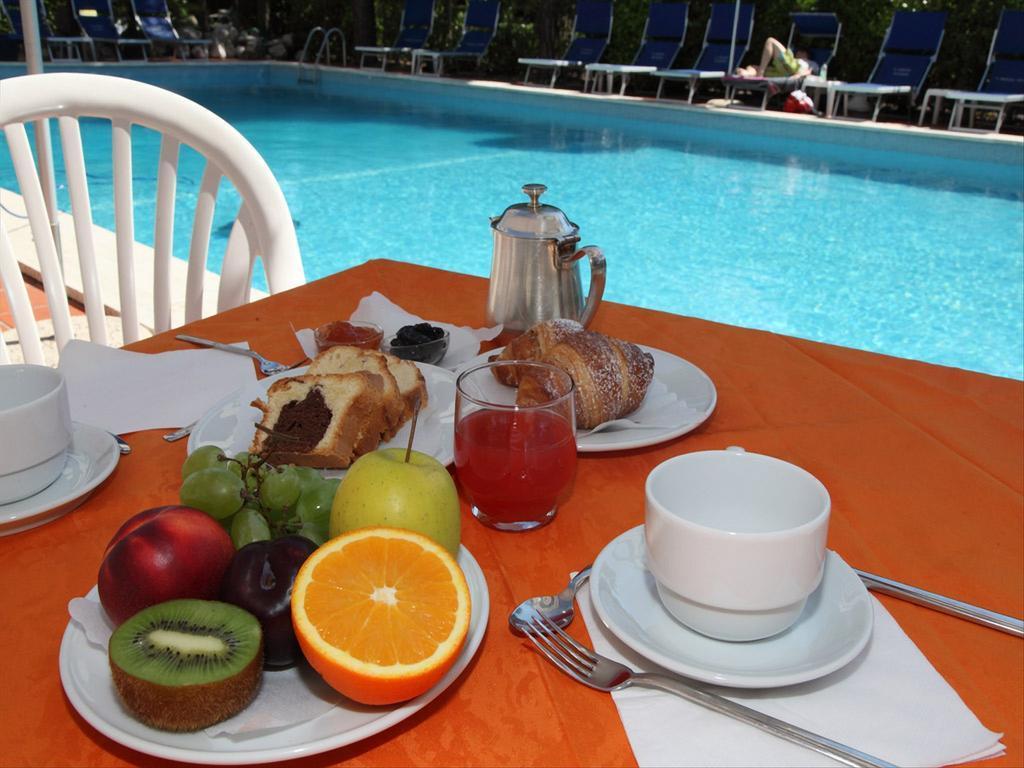 Hotel Medusa Splendid Линьяно-Саббьядоро Экстерьер фото