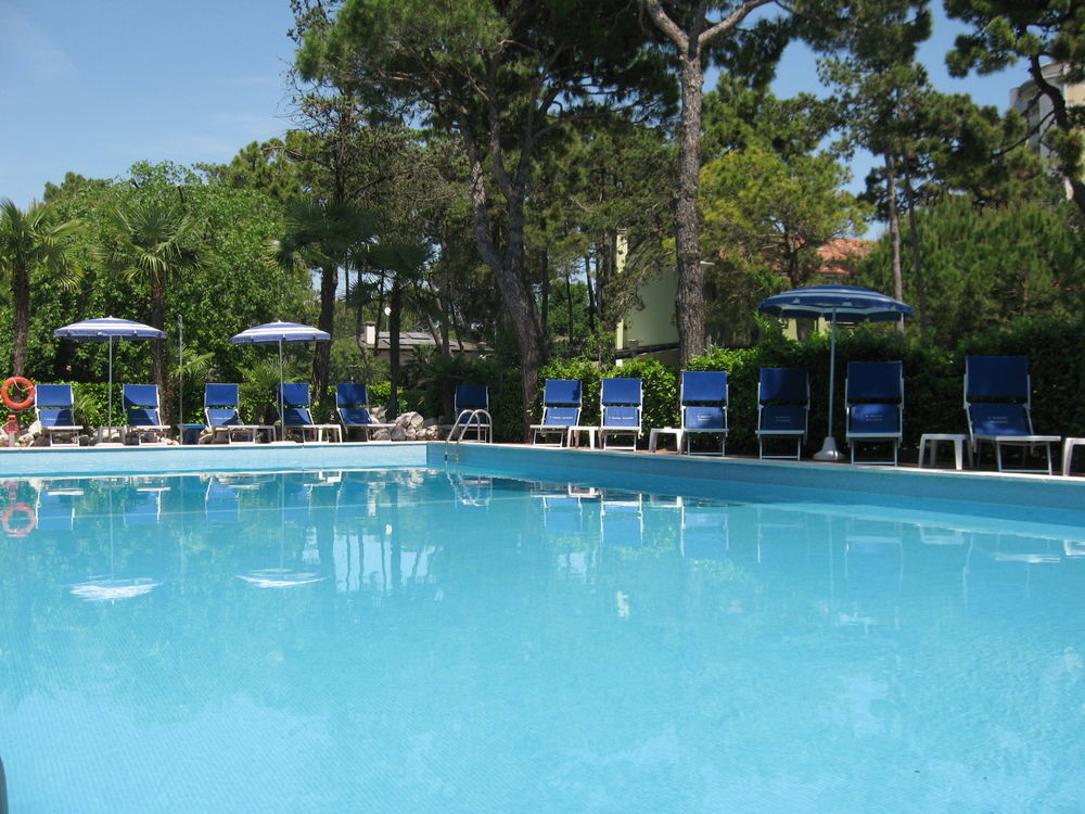 Hotel Medusa Splendid Линьяно-Саббьядоро Экстерьер фото